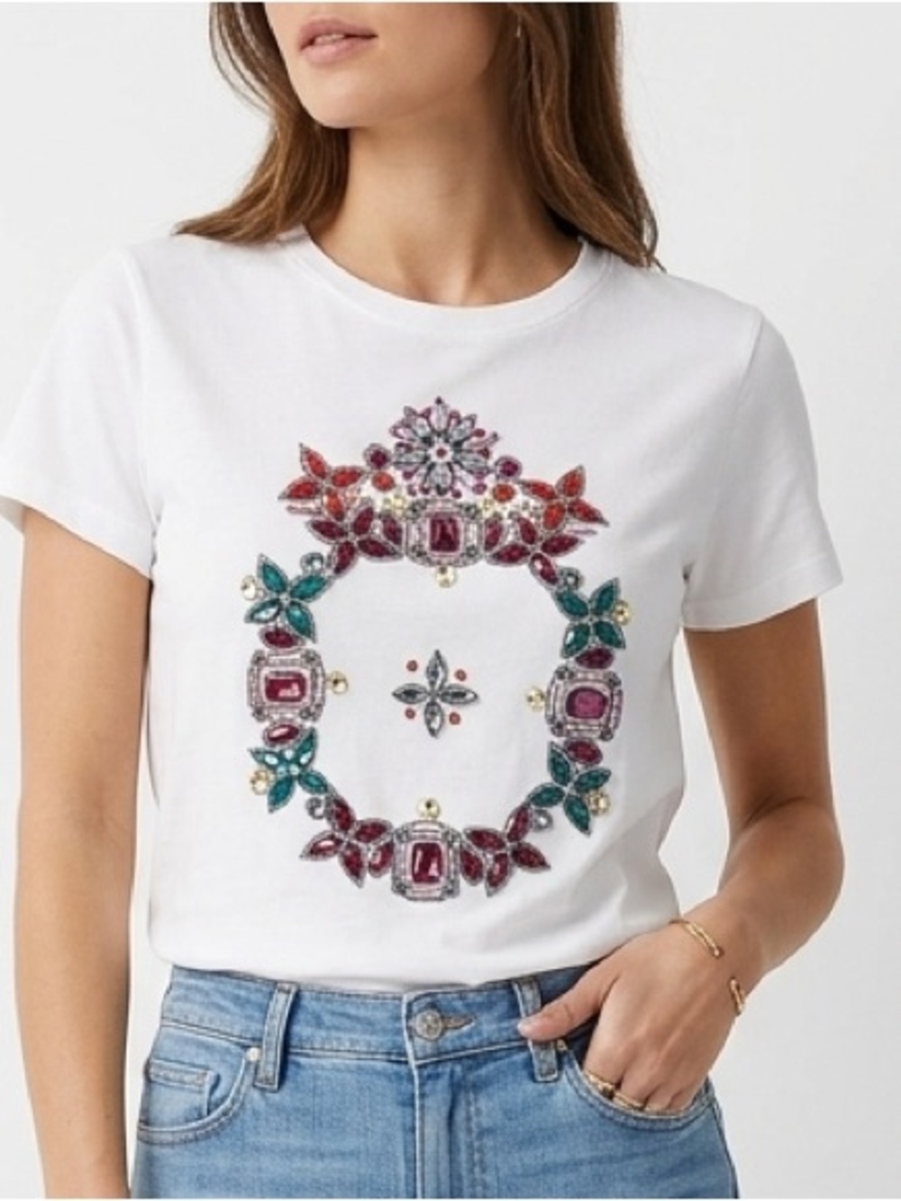 TRISTAN white crew-neck T-shirt wth Bold appliqué of Rhinestones  Size Small